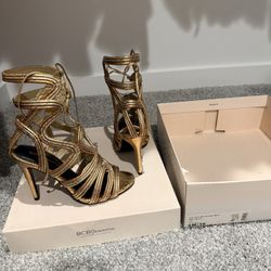 BCBG scrappy Heels
