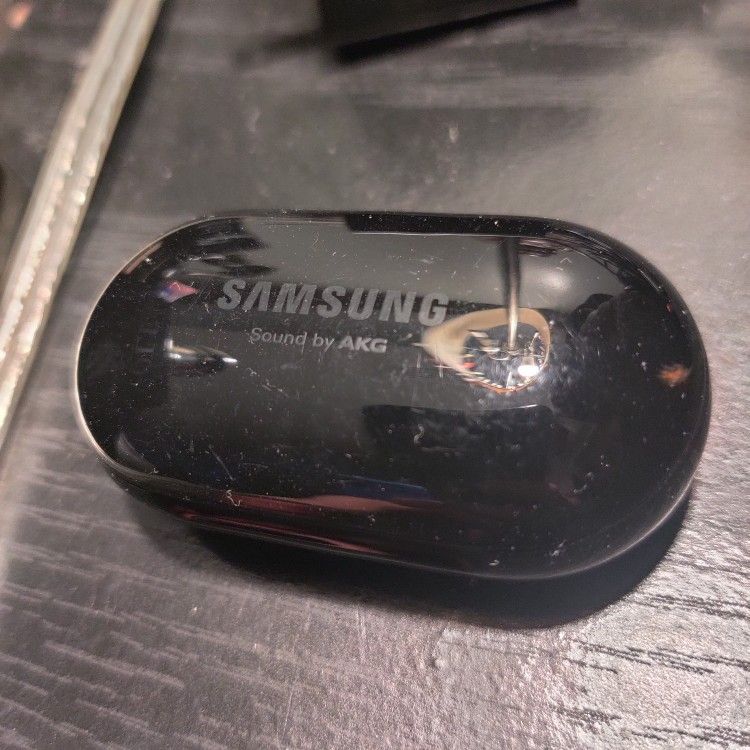 Broken Samsung Buds Make offer
