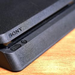 PS4 Slim