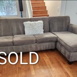 Living Spaces Flexsteel Sectional — Cozy Gray with Chaise