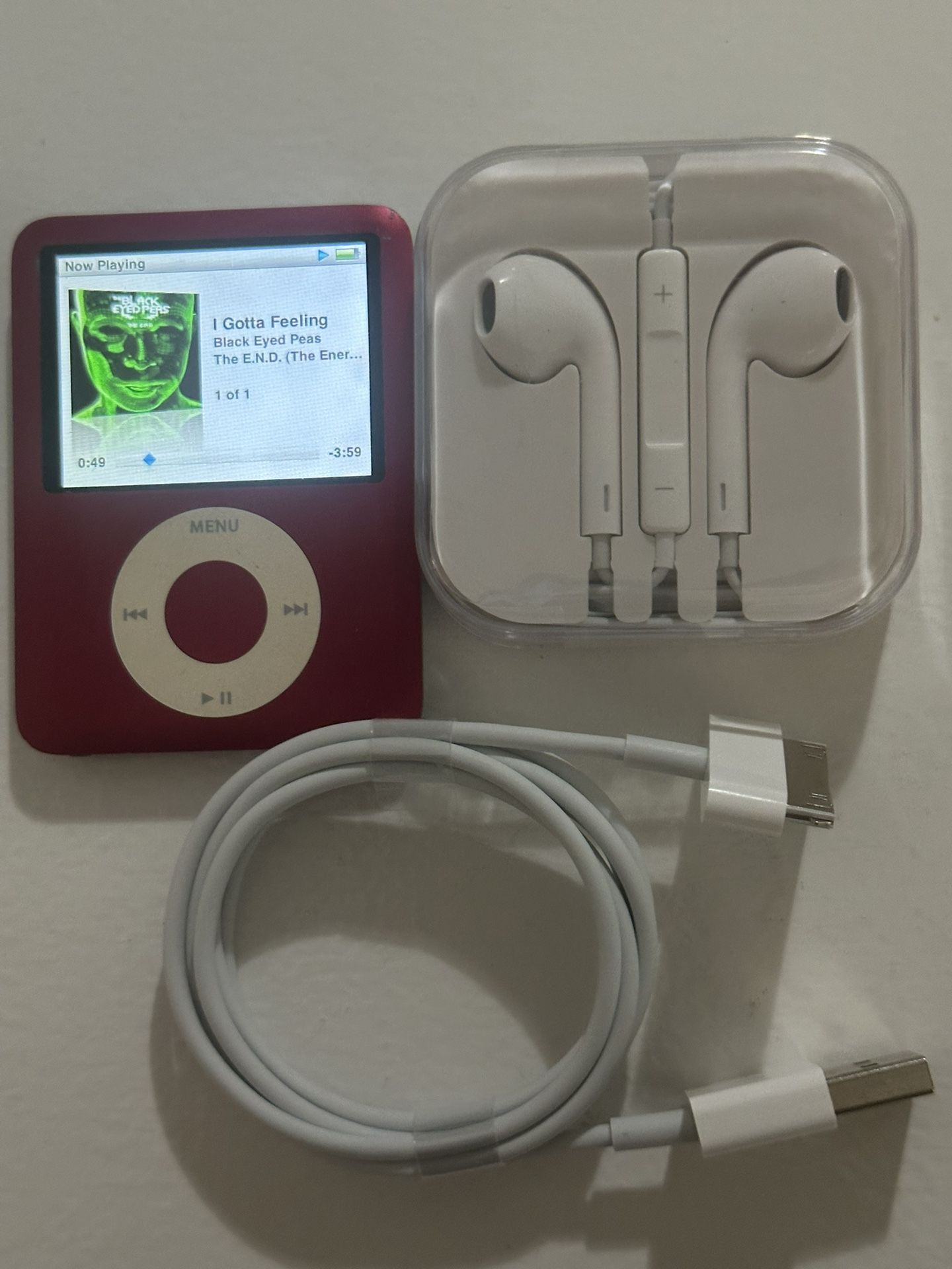 Apple iPod Nano 3rd Generation Red 8gb X 2