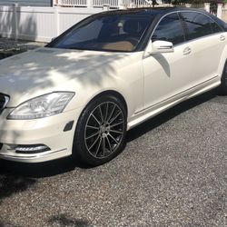 2011 Mercedes-Benz S-Class
