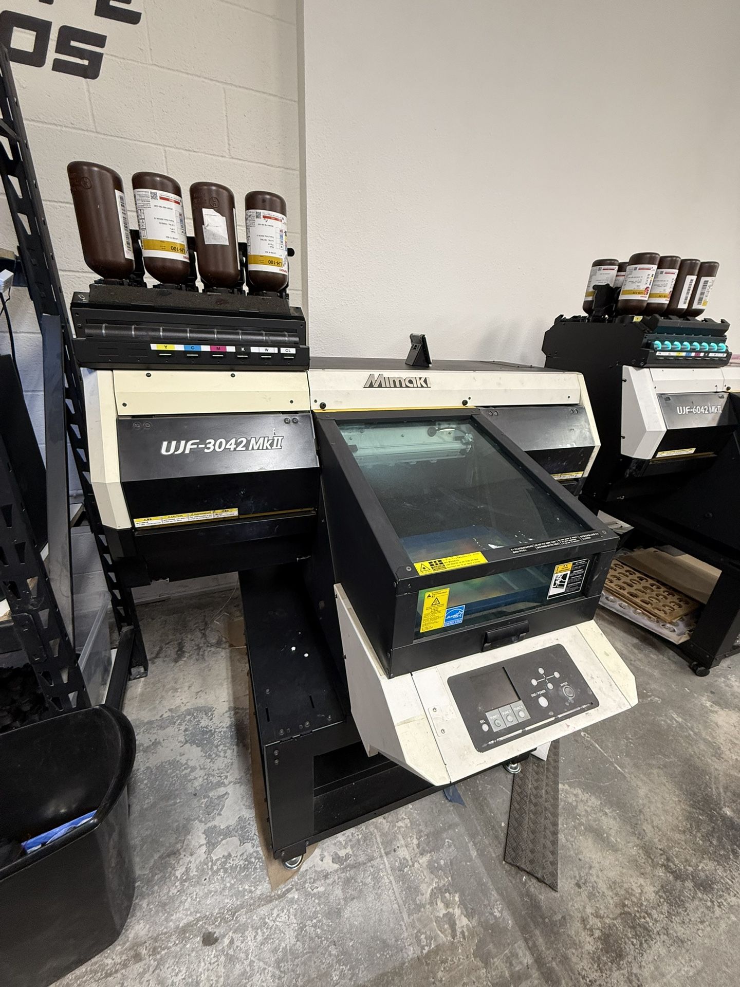 Mimaki 3042 MKII Flatbed uv Printer