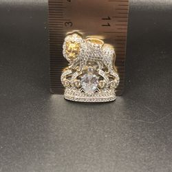 Diamond Lion Crown Pendant Brass