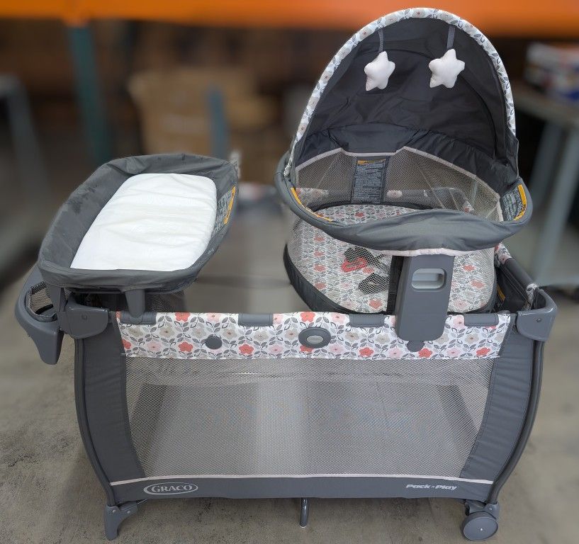 Graco Pack N' Play With Bassinet & Other Attachments