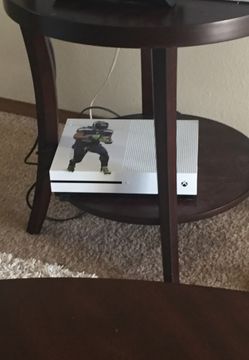 Xbox one 1controller 8 games