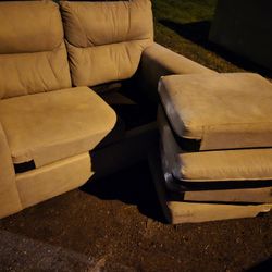 FREE!!! Couch x2! FIRST COME FIRST SERVE!