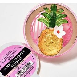 Super Cute! BATH & BODY WORKS 💕🌺🍍 PINK PINEAPPLE🍍 🌺💕Visor or vent Clip Car Fragrance Holder 