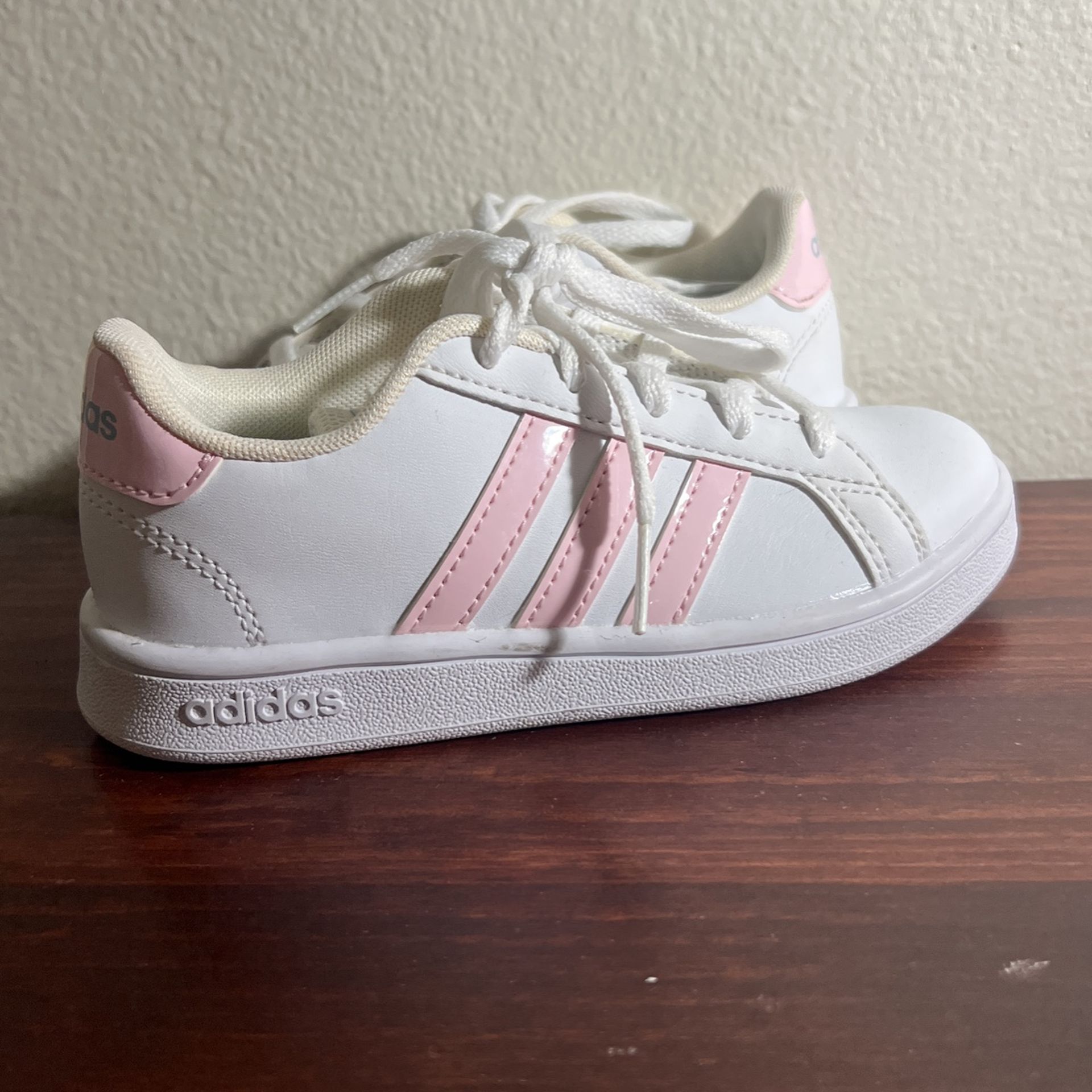 Kids Adidas Shoes 10.5