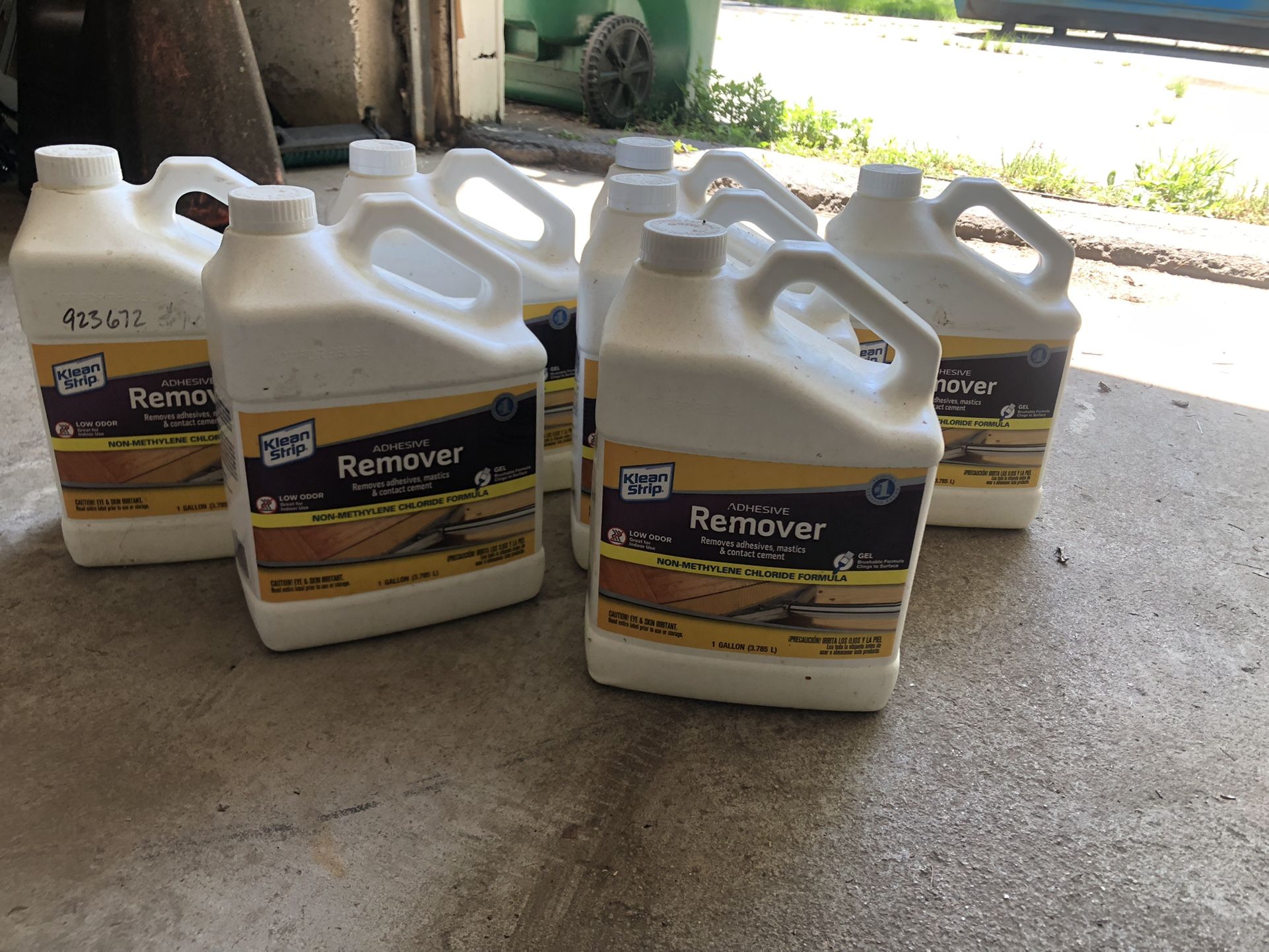 Kleen Strip Adhesive Remover Gallon Size