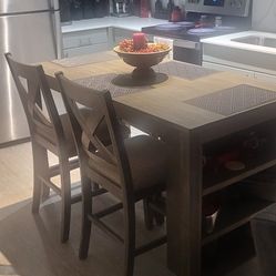 Kitchen Table and Chairs