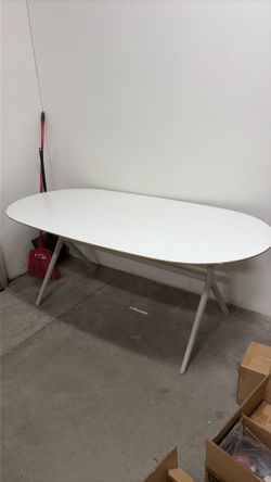 6’ White Ikea oval conference/dining table with 4 chairs