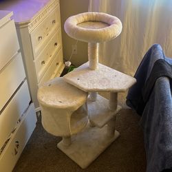 Small cat tree