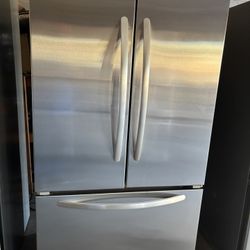 Fridges For Sale Are Plugged In Free Deliver 
