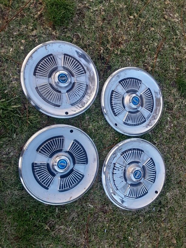 1965 Ford Galaxie 15 Inch Hubcaps Parts for Sale in Rialto CA