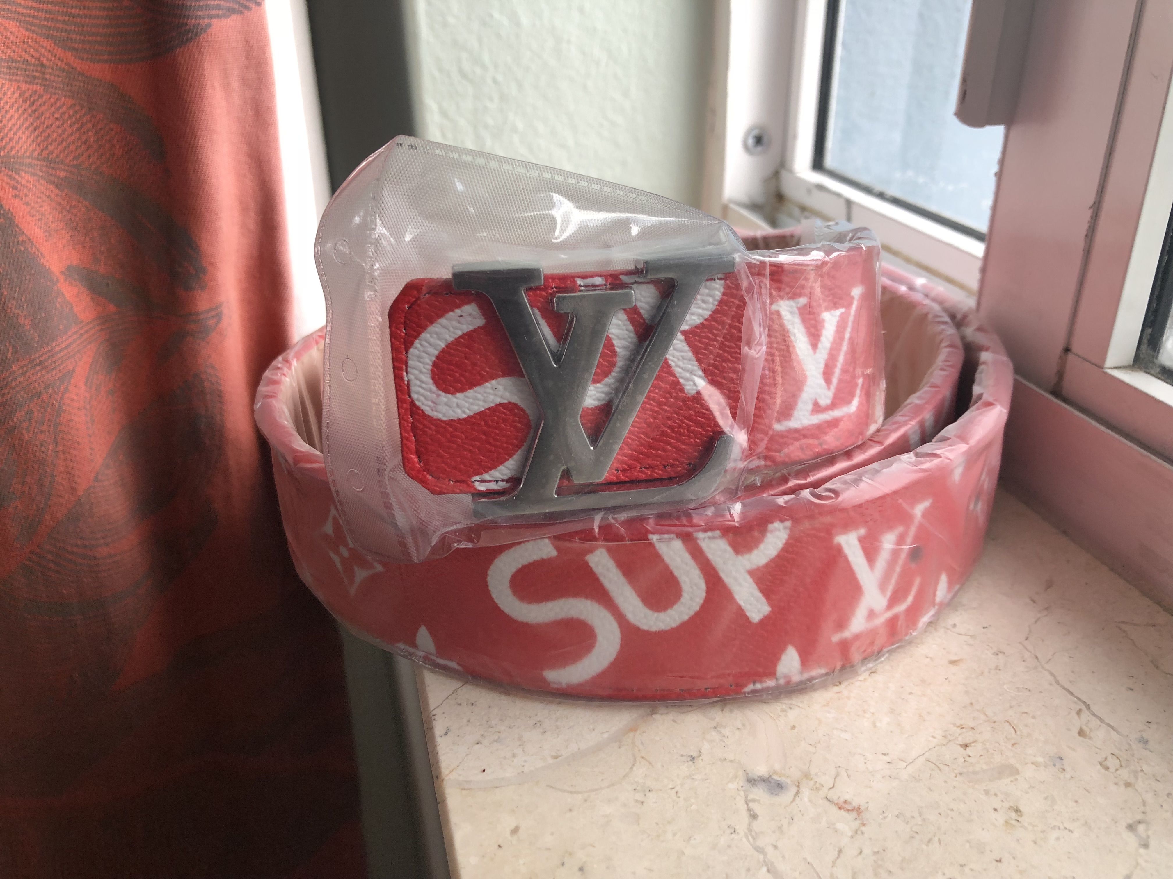 supreme belt