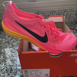 Nike Dragonfly 1 Size 11 (PRICE IS NOT FINAL)
