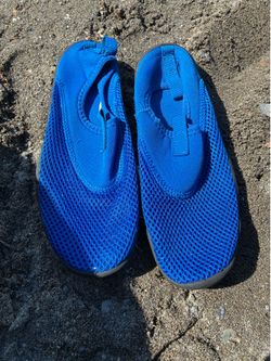 Water shoes kids