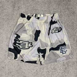Eric Emanuel Shorts size M/L