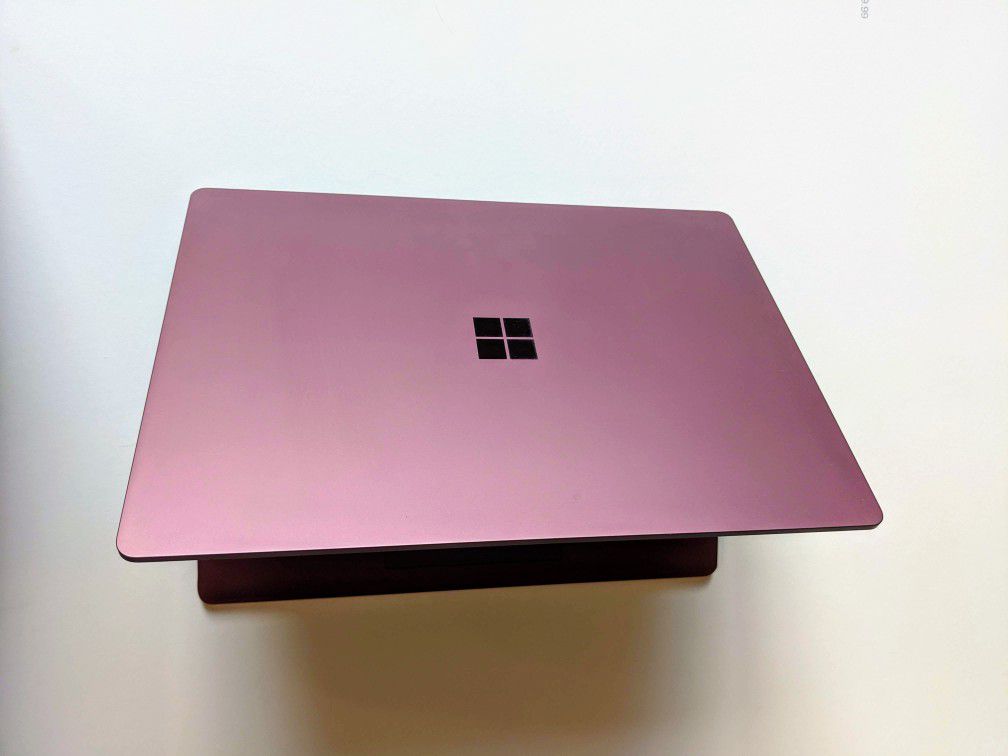 Surface Laptop Burgundy - Like New - 7th Gen i5 8gig RAM 256 SSD Storage - Great Condition!