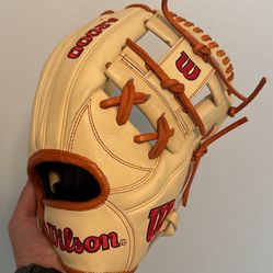 Wilson Baseball Glove