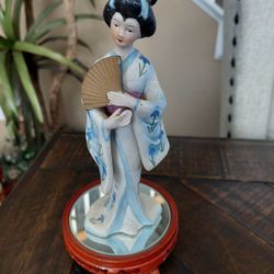 Statue