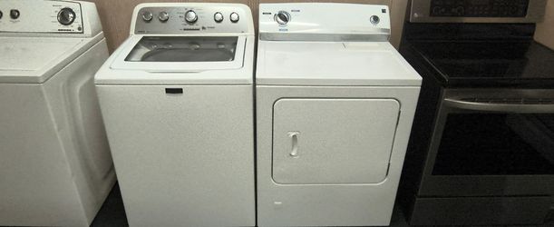 MAYTAG ELITE WHITE TOPLOAD WASHER & KENMORE ELITE WHITE GAS DRYER SET