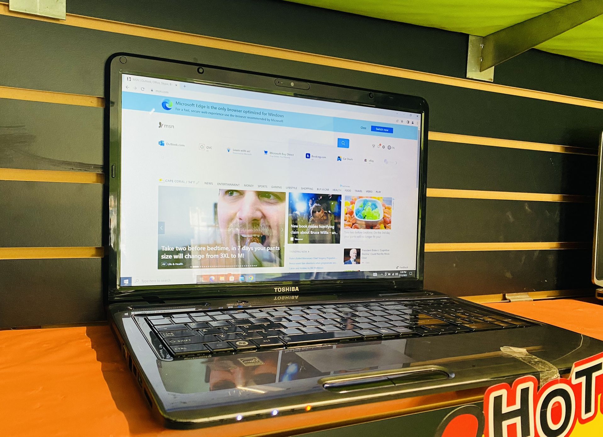 💥ON SALE TODAY 💥17” TOSHIBA LAPTOP 💻