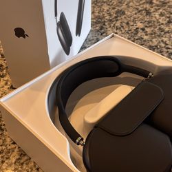 AirPod Max (Second generation)