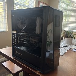 iBUYPOWER Gaming Pc (Specs in last photo)