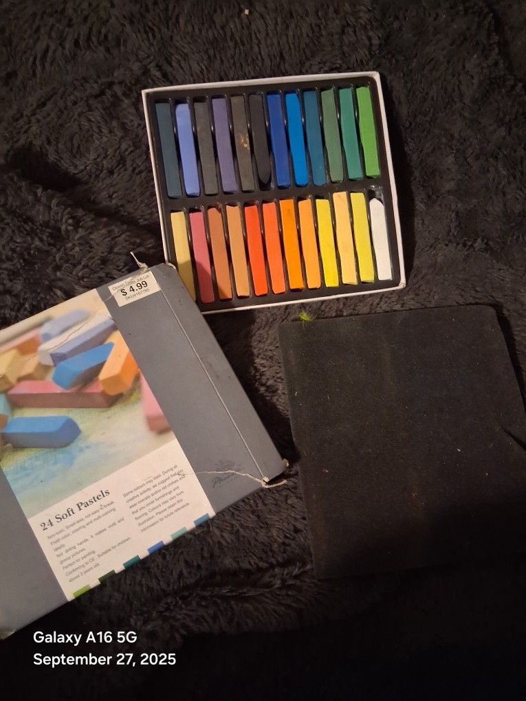 24 Soft Pastels For Art Work/ Drawing
