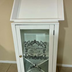 Elegant Wine & Bar Cart with Removable Tray – Fully Refurbished