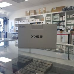 Fujifilm X-E5 Silver Limited Time Sale 