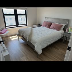 LIKE NEW Solid Wood Bed & Nightstands