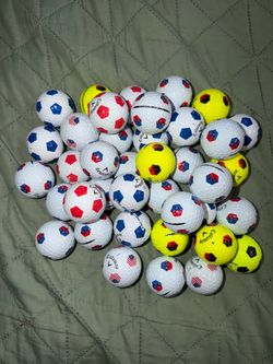 39 Callaway soccer golf balls