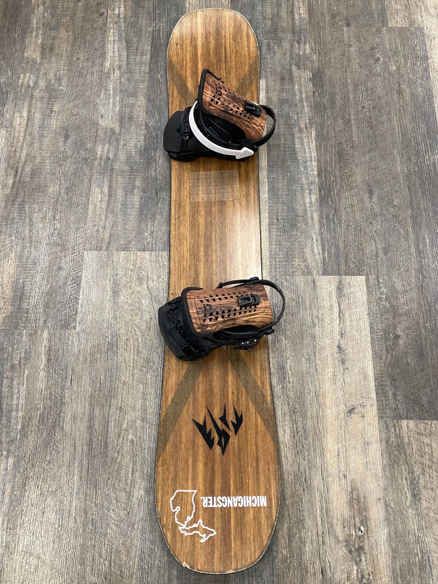 Jones Snowboard 158 cm - With Union Force Bindings 