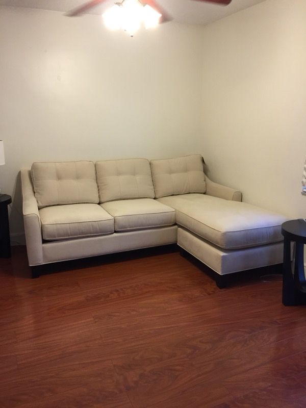 Cindy Crawford Home 2 pc Sectional