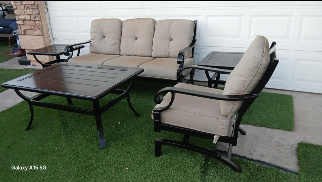Patio Furniture Good Condition