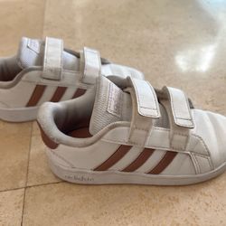 Kid Adidas Shoes Size 10
