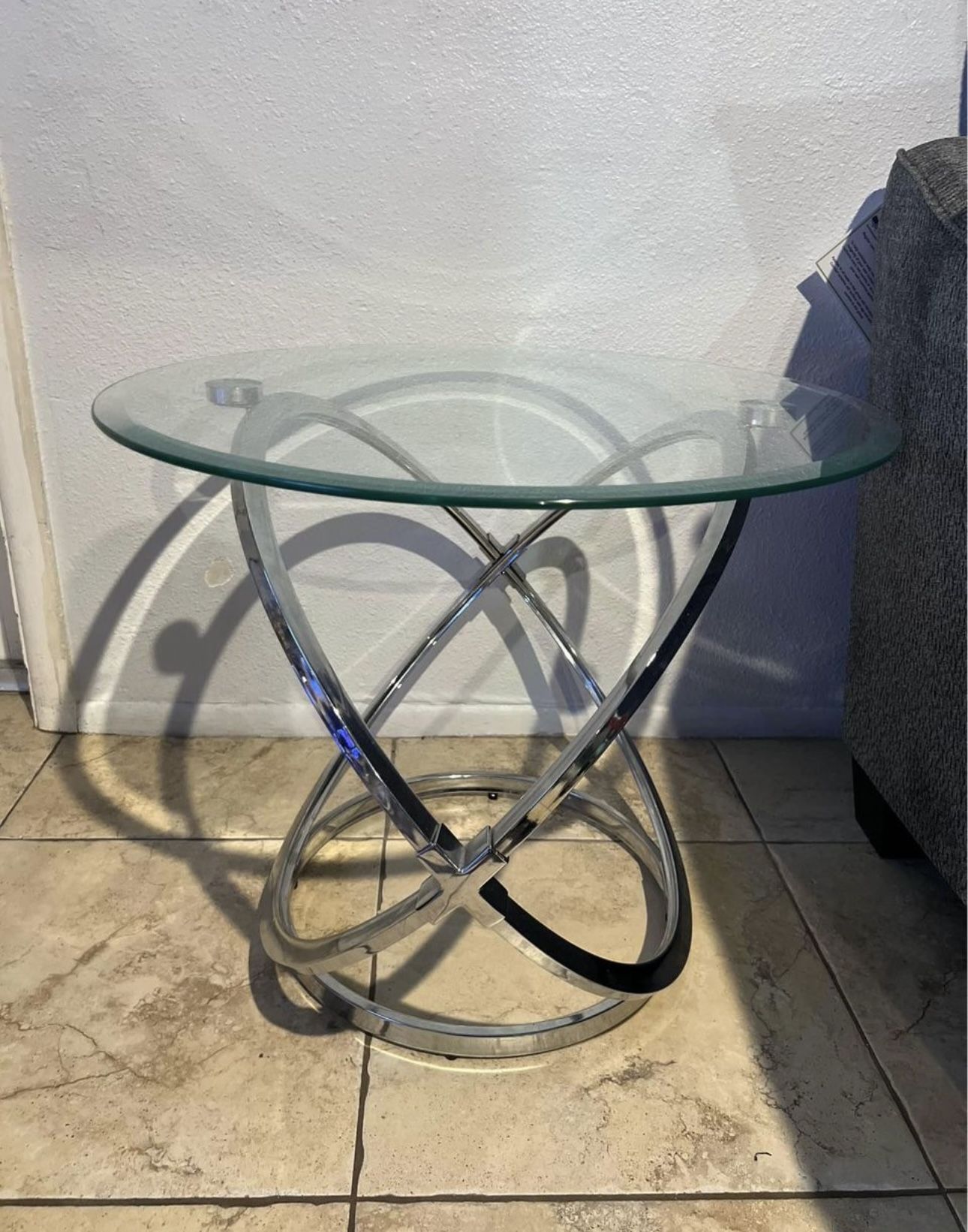 END TABLES - GLASS & SILVER