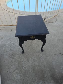2 Night Stands