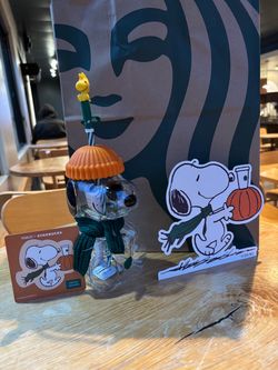 Starbucks snoopy glass cup