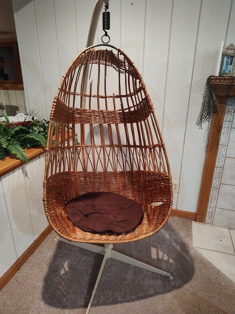 Hanging Wicker Chair