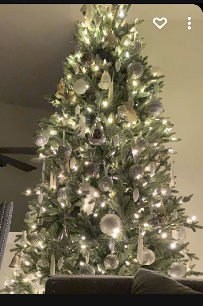 7ft Pre Lit Christmas Tree