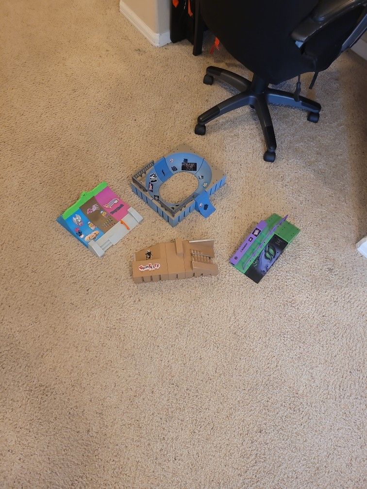 Tech Deck And Hotwheels Skate Ramps