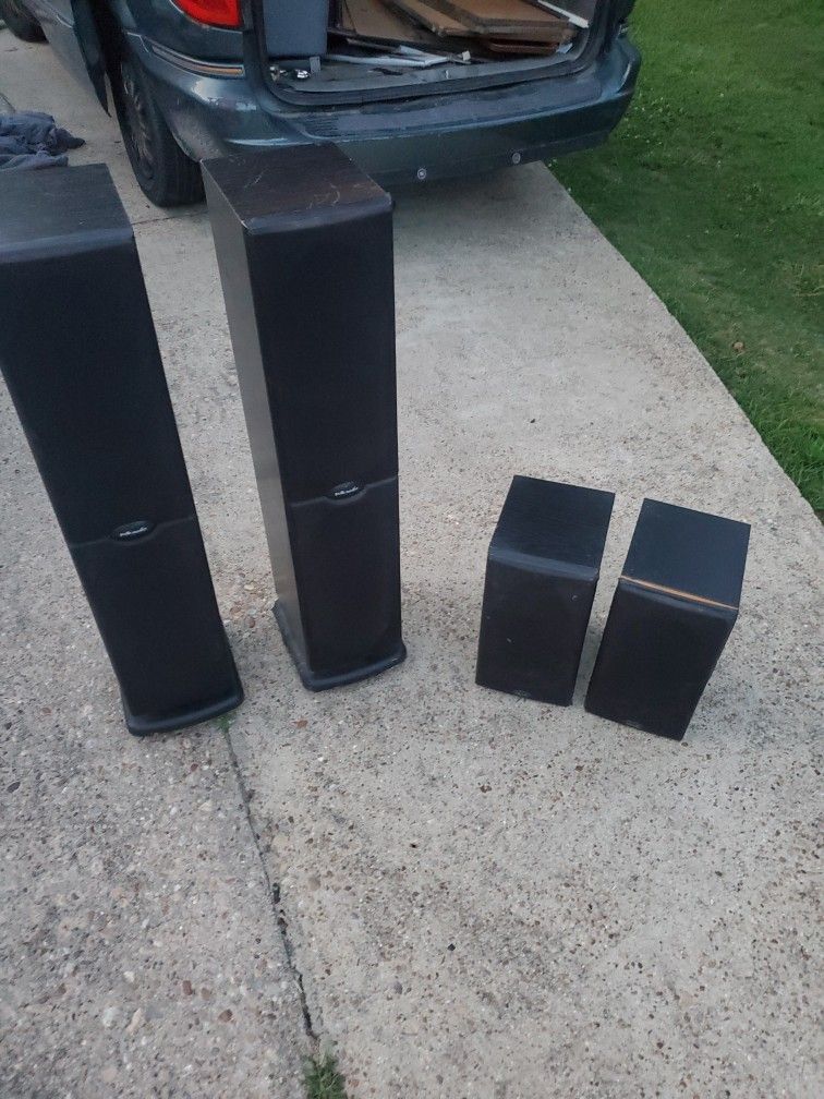 4 polk audio speakers, 2 rt600i and 2 rt35i