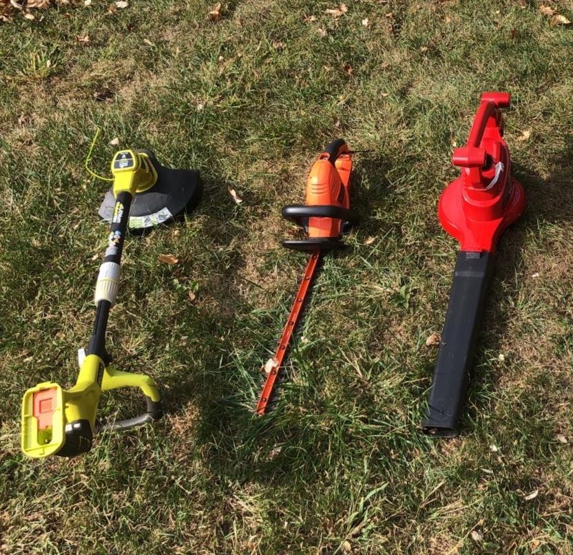 Grass edger , trimmer, leaf blower