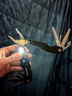 Lighted Multi-tool/Multi-function Pliers