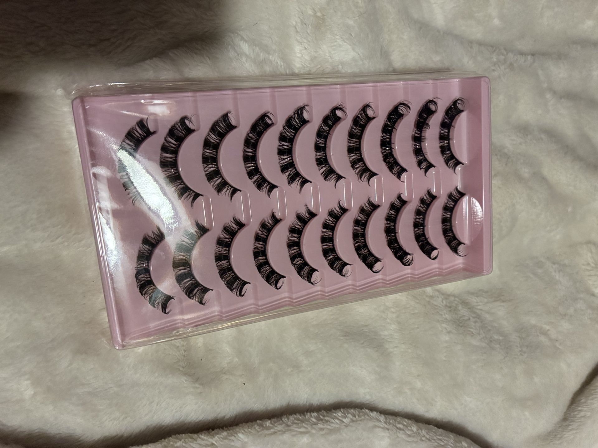 10 Pairs Of Lashes
