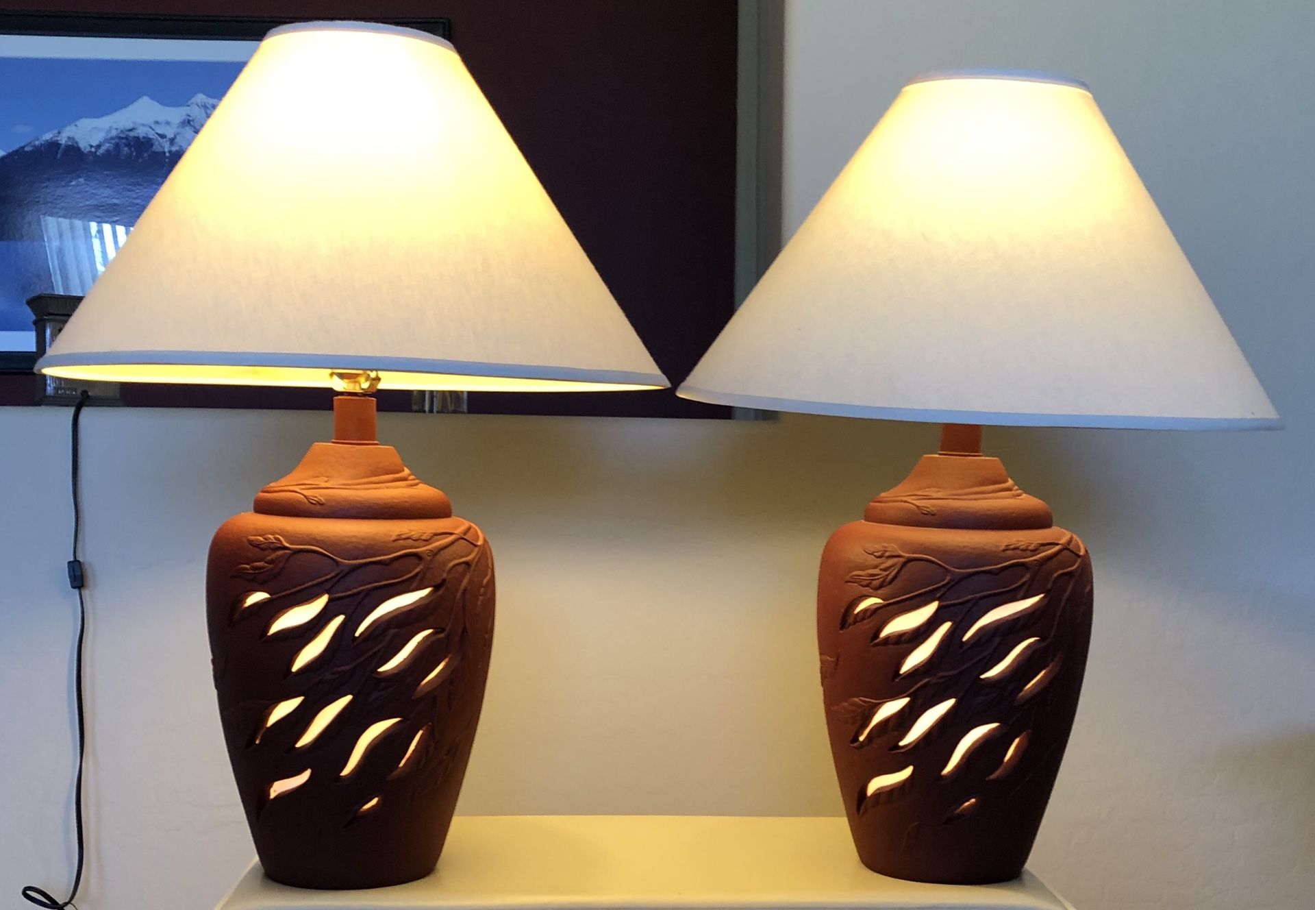 2 Lamps